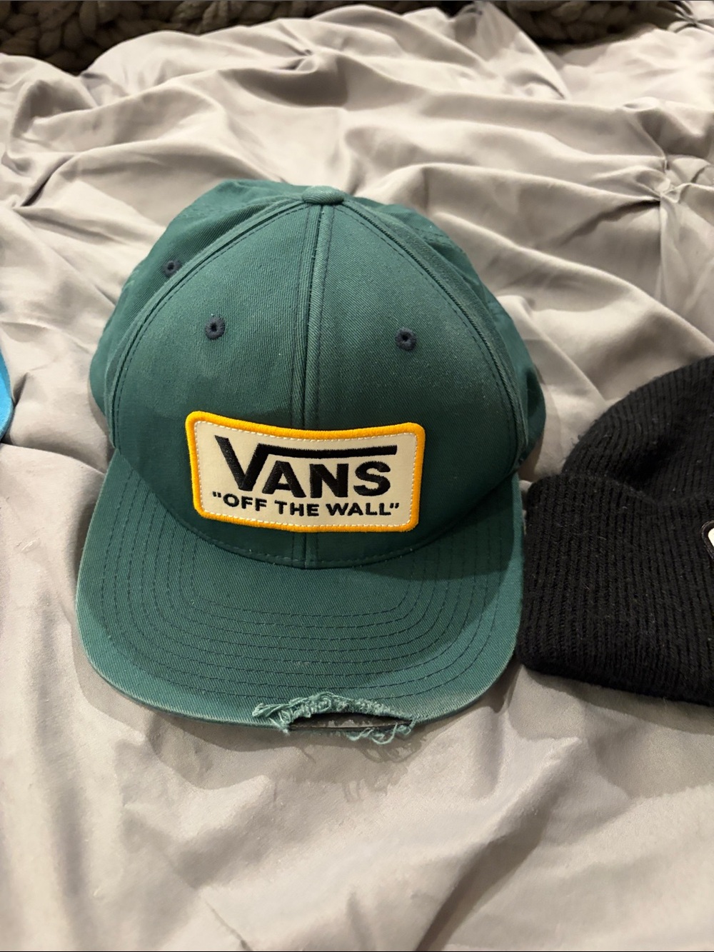 Vans Green Baseball Cap and Black Knit Beanie Set - Picture 3 of 4